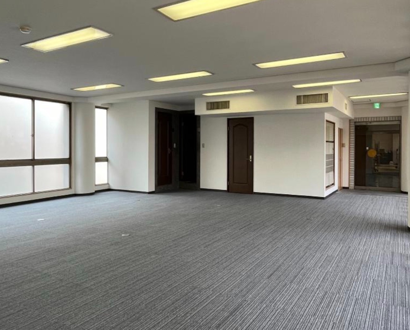 【OFFICE CONNECT】| 【大阪/なんば】大阪難波のど真ん中!好立地のオフィスビル